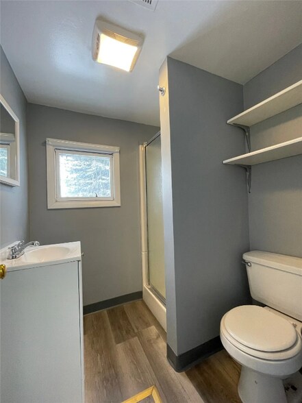 Building Photo - 2213-2215 7th Ave N