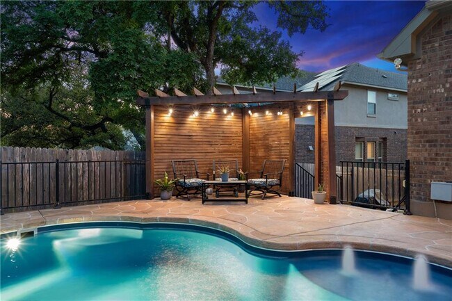 Building Photo - 4304 Valley Oaks Dr