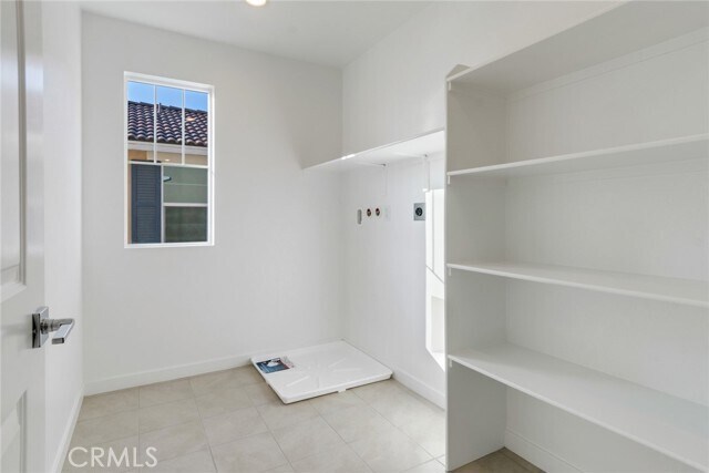 Building Photo - 10865 Pala Bells St