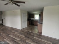 Building Photo - 235 Hickory Ln