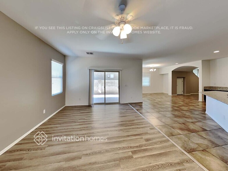 Building Photo - 1322 E Dragon Fly Rd