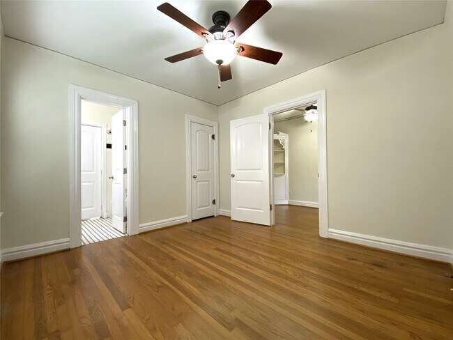 Building Photo - 513 W Main St