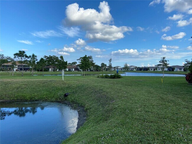 Building Photo - 13283 Pineapple Palm Ct