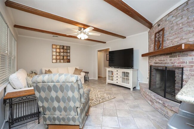 Building Photo - 5822 Cheena Dr