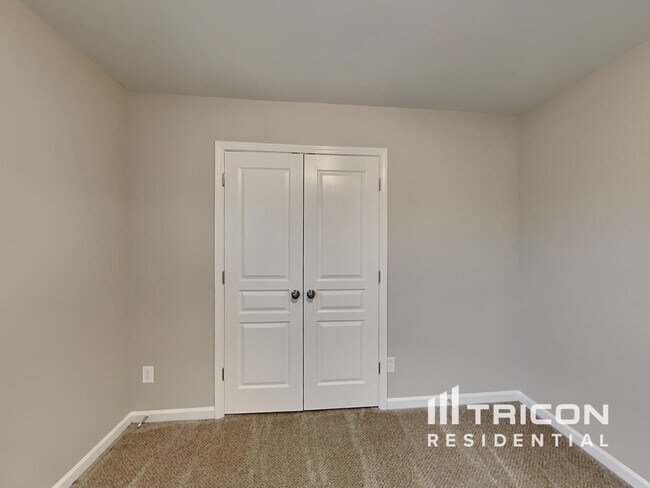 Building Photo - 4604 Montelena Dr