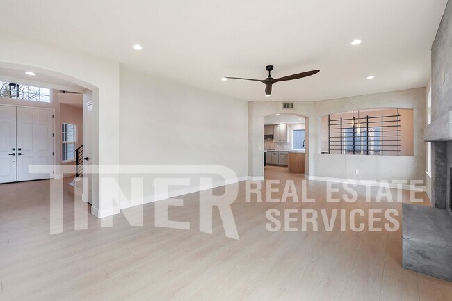 Building Photo - 5250 Fenton Way