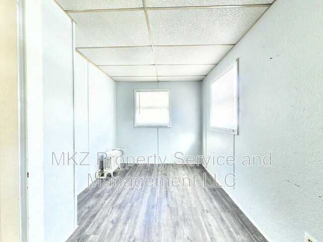 Building Photo - 288 W Lawrence St