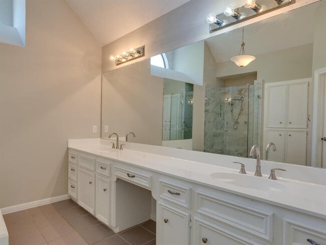 Building Photo - 3944 Kristencreek Ln