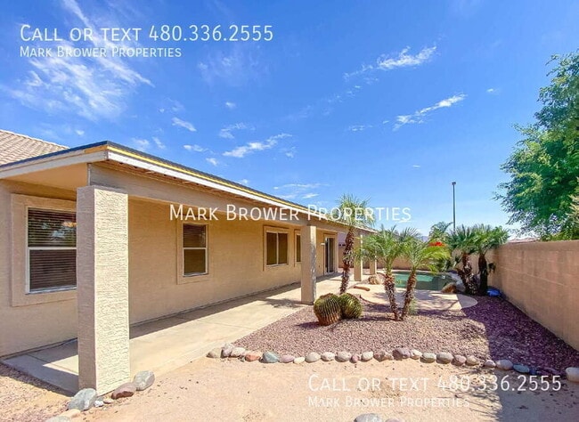 Building Photo - 3242 S Moccasin Trail