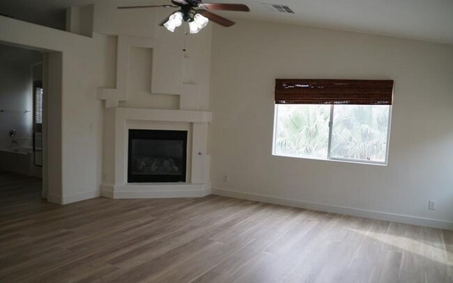 Building Photo - 359 Foster Springs Rd