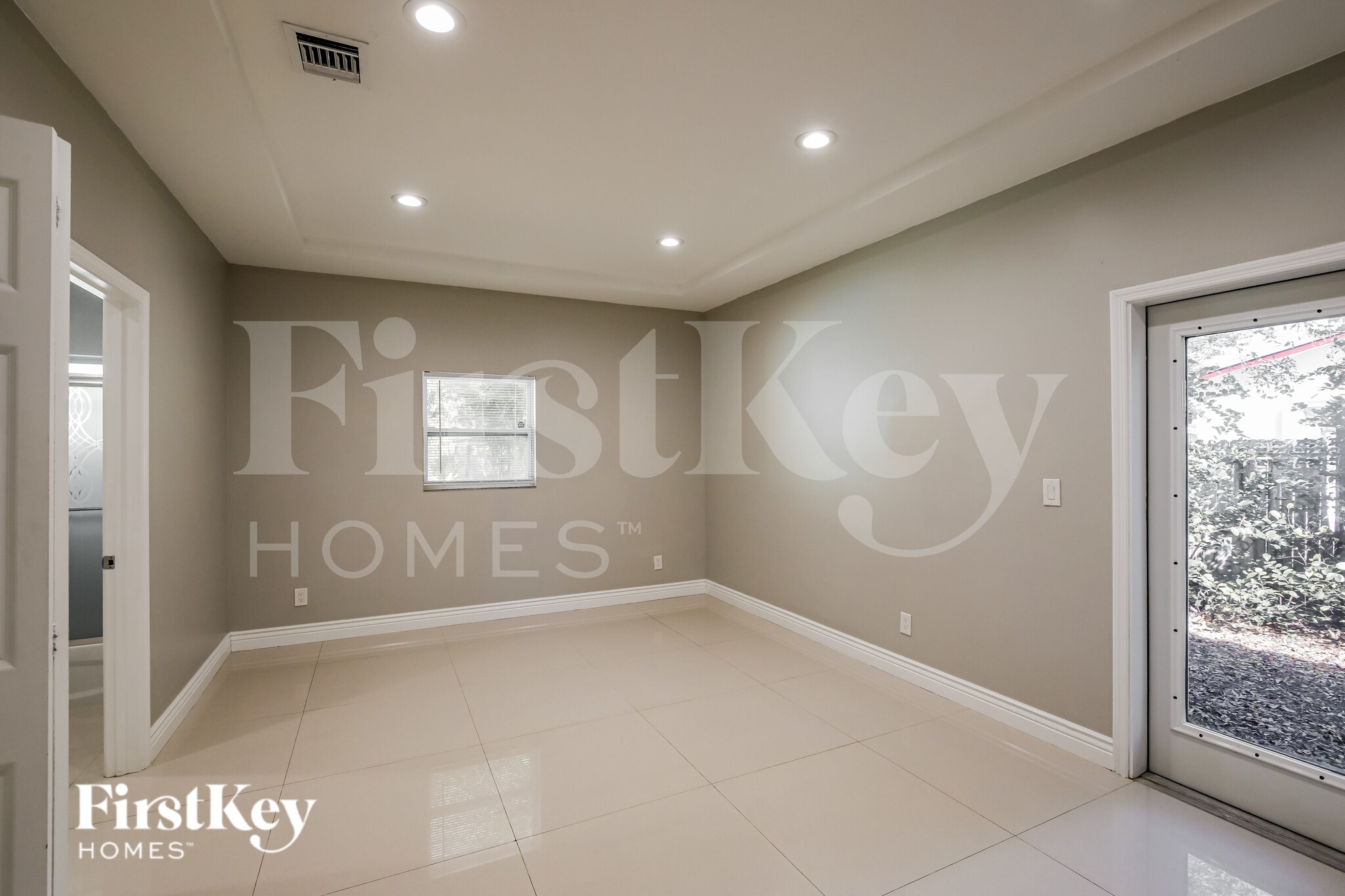 Building Photo - 2835 NW 14th St