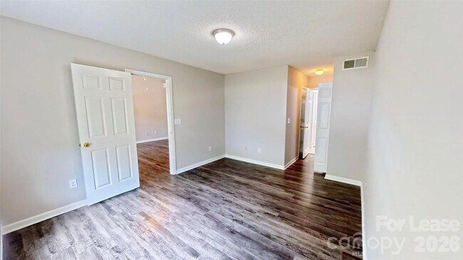 Building Photo - 2205 Cigar Ct