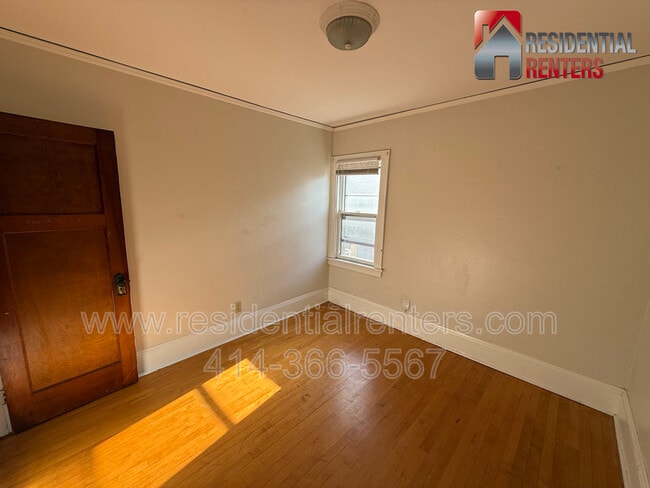 Building Photo - 4435 N Cramer St
