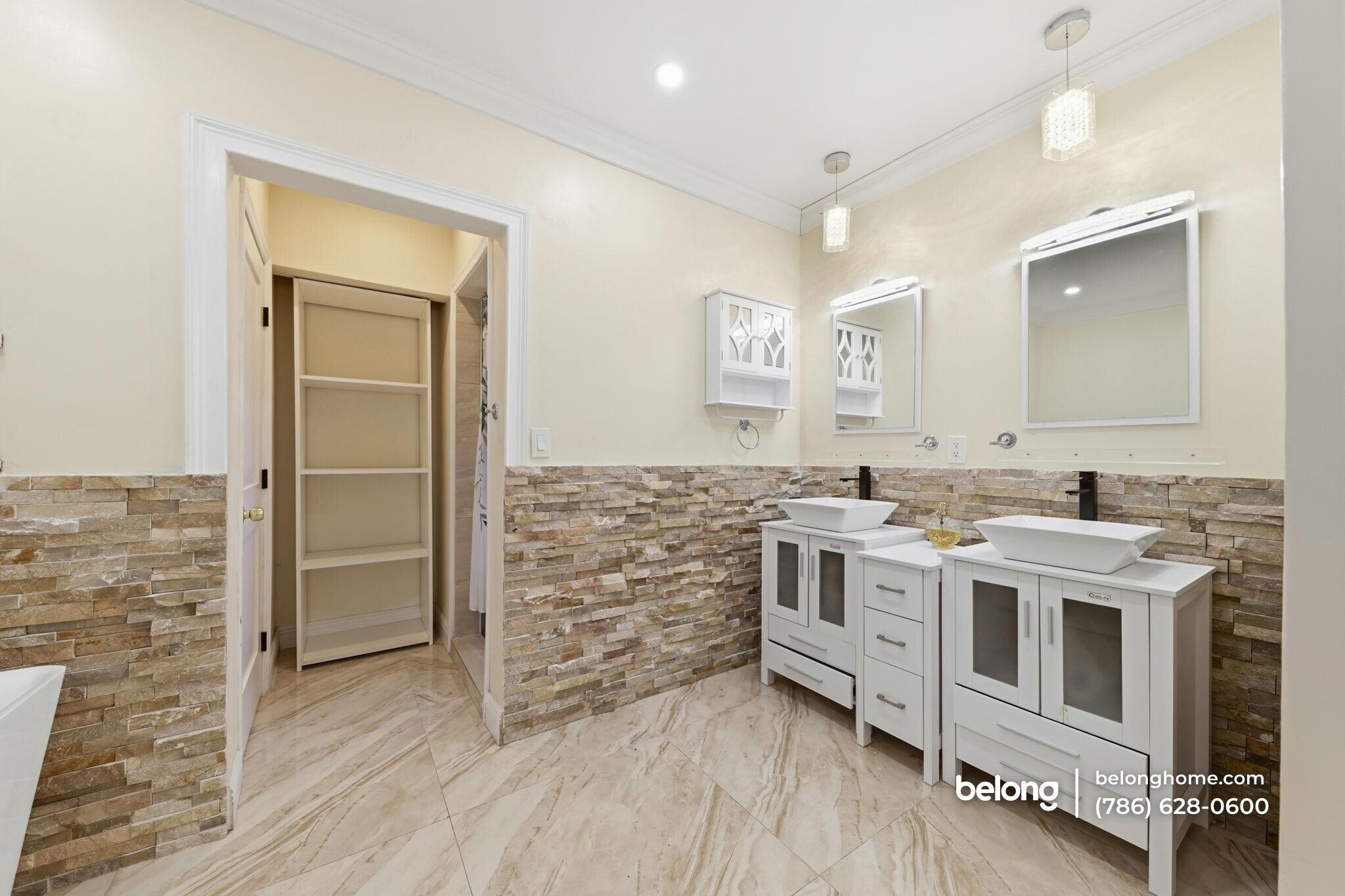 Building Photo - 6344 NW 74th Terrace