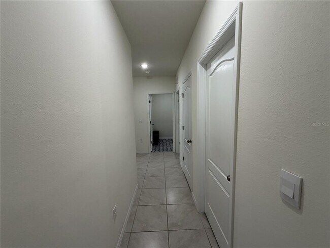 Building Photo - 750 Auburn Grv Ct