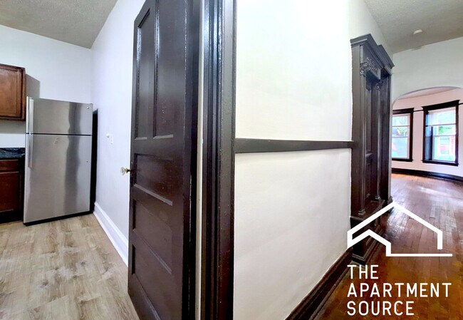 Building Photo - 4533 S Michigan Ave