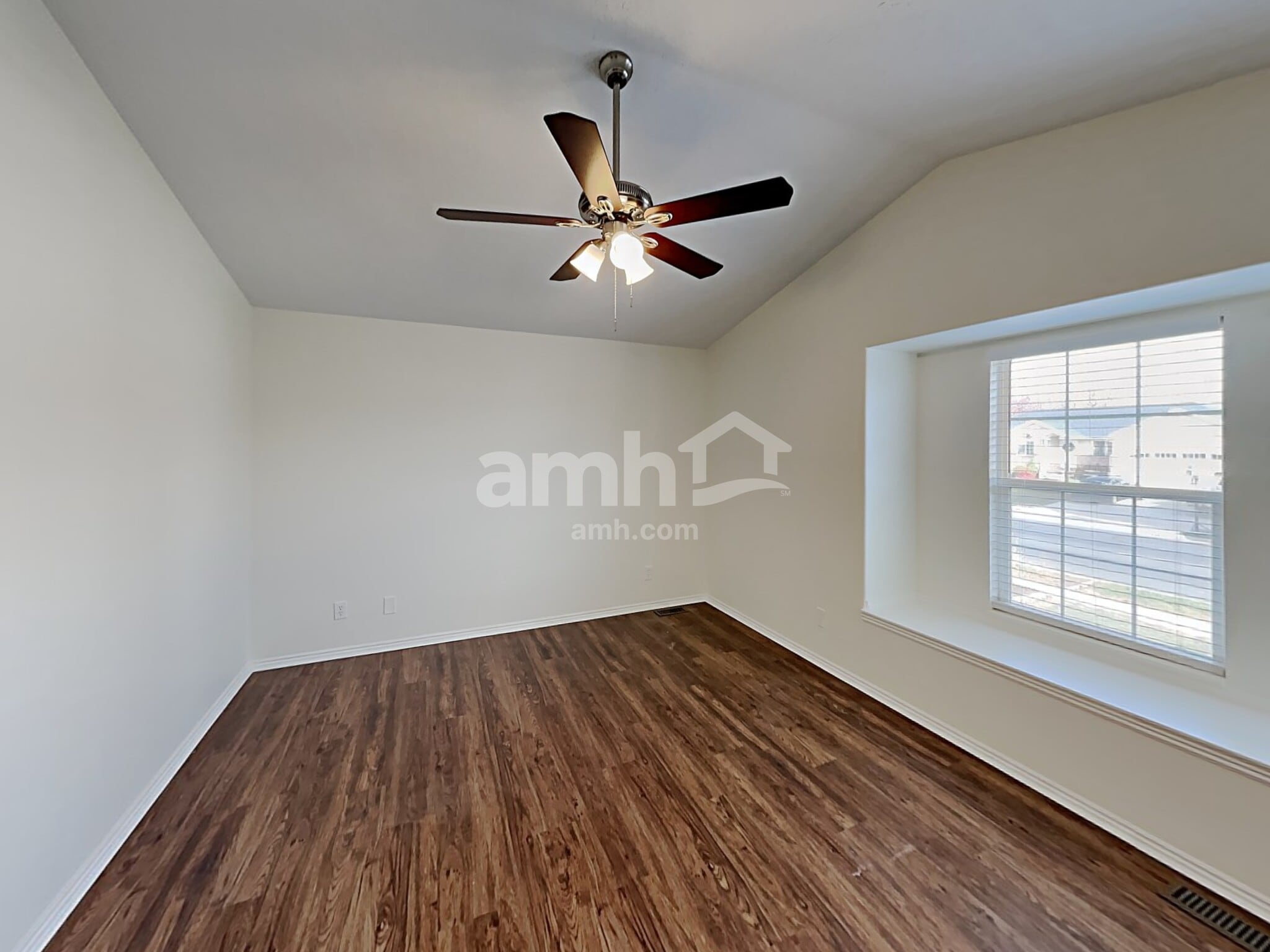 Building Photo - 1470 S 1525 W