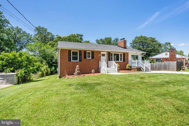 Building Photo - 4112 Orchard Dr