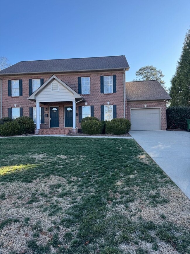 Building Photo - Hollar Duplex Conover
