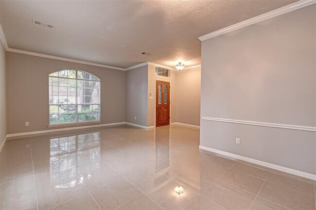 Building Photo - 2130 Autumn Fern Dr