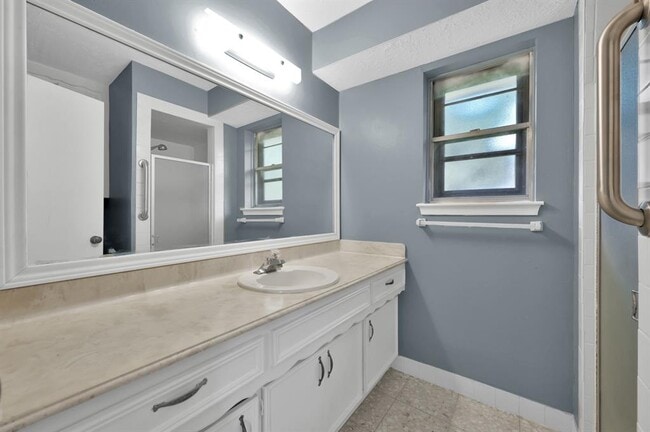 Building Photo - 27110 Jimmy Ln