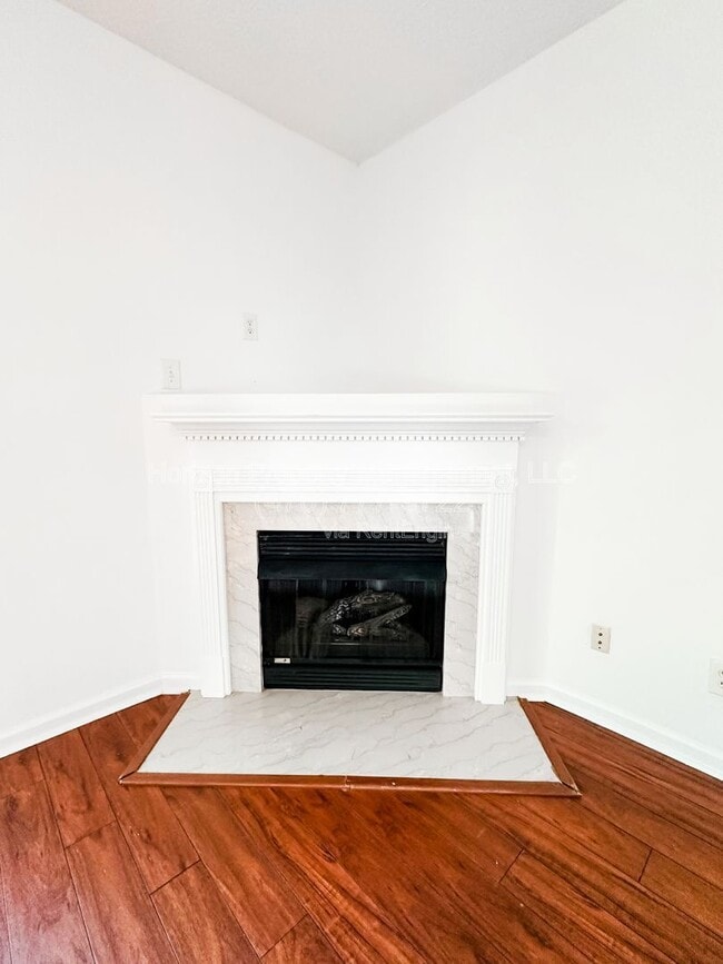 Building Photo - 193 Pearl Chambers Dr