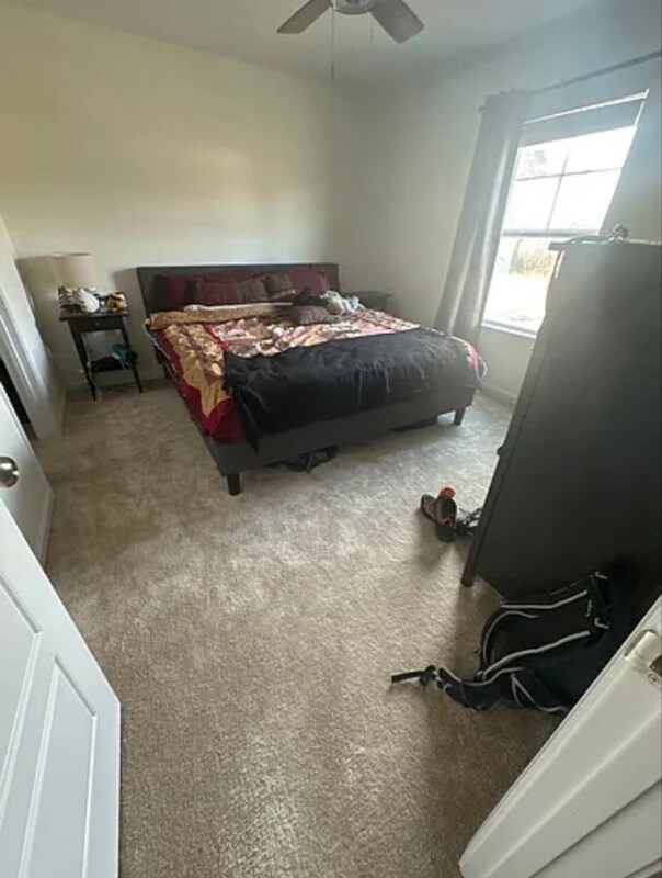 Building Photo - 423 Bassett Ln