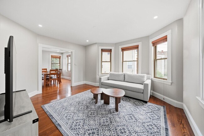 Building Photo - 309 Hillside Ave
