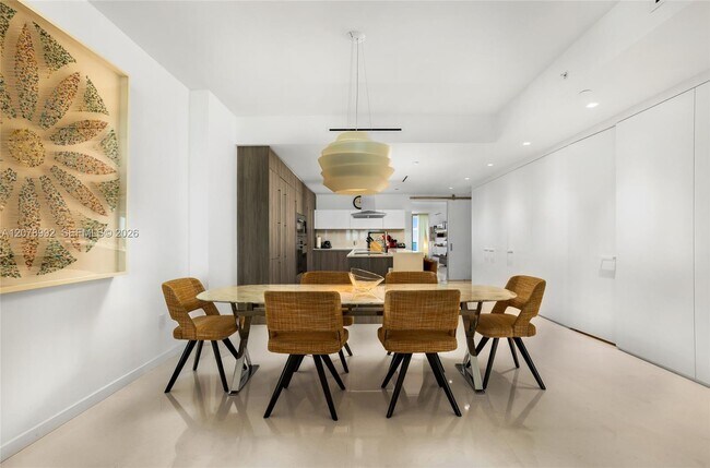 Building Photo - 360 Ocean Dr