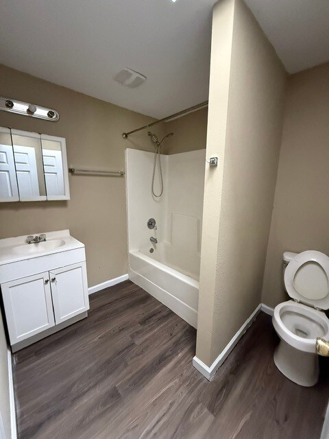 Building Photo - 1115 Orchard Dr