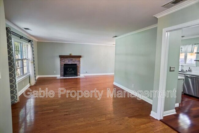 Building Photo - 26421 Torrey Pines Dr