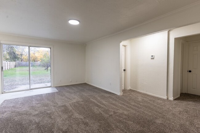 Building Photo - 4 Bedroom Rent to Own Home Available!