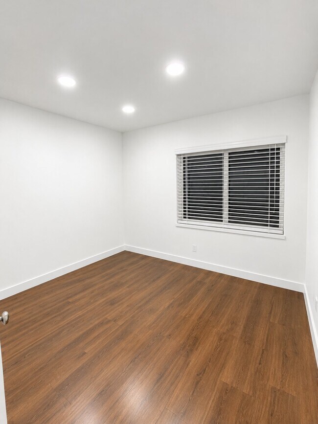 Building Photo - 16513 S Wachtman Rd