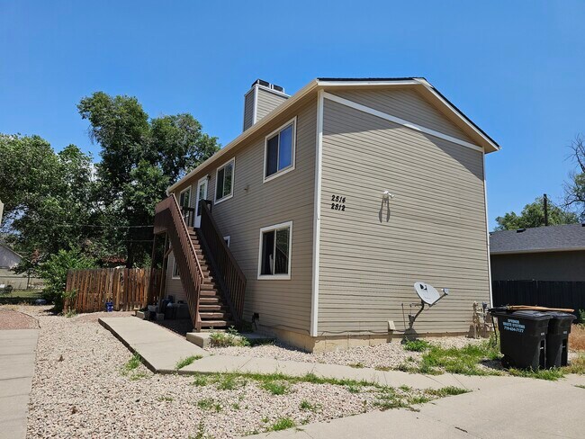 Building Photo - 2514 E Monument St