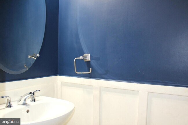 Building Photo - 23261 Carters Meadow Terrace