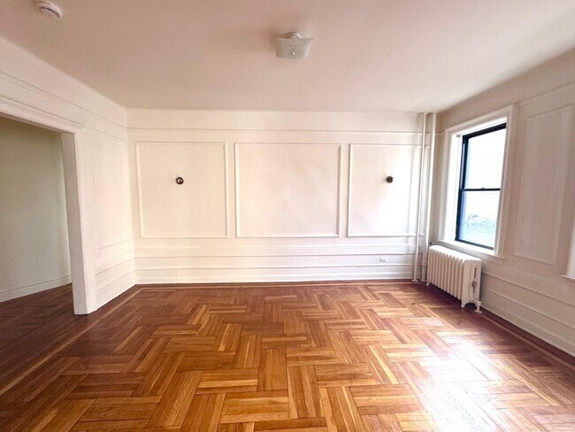 Building Photo - 35-39-39 Fulton St