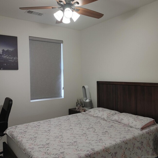 Building Photo - 1329 Via Lucero