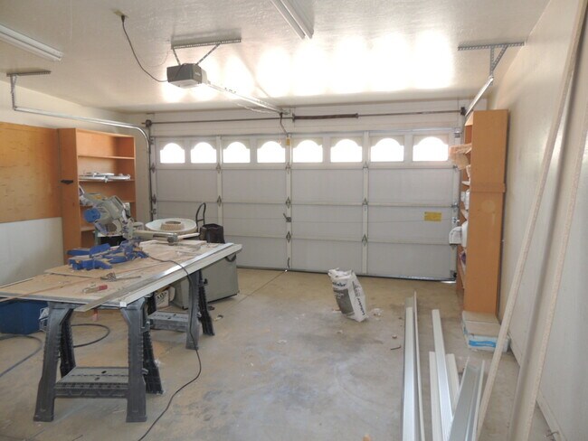 Building Photo - Long Term Rental