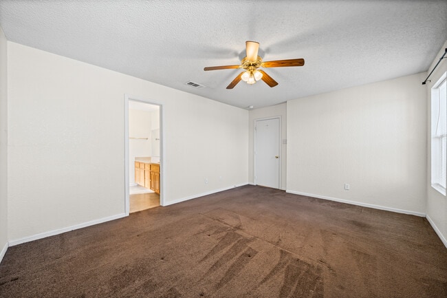 Building Photo - 3211 Tom Lockett Dr