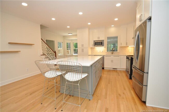Building Photo - 6121 Chowning Ct