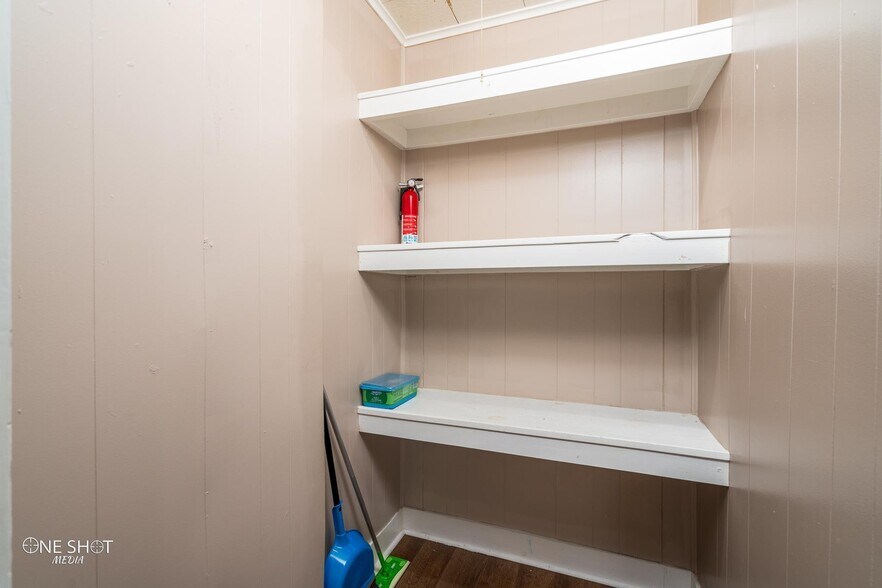 Building Photo - 642 Beech St