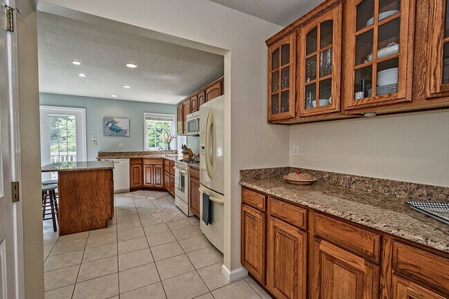 Building Photo - 134 Chapel Harbor Dr