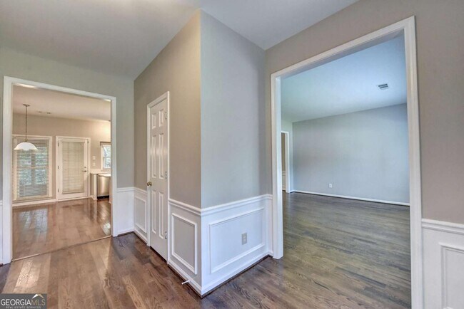 Building Photo - 7470 Brookwood Way