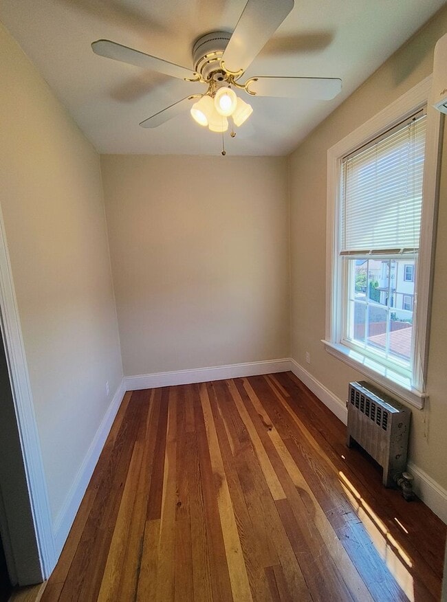Building Photo - ***Providence/Elmhurst – Two Bed with all ...