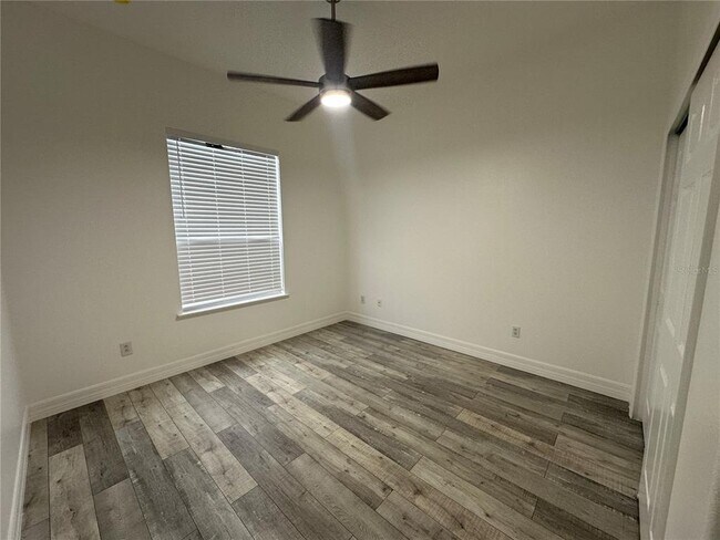 Building Photo - 1907 Cedar Arch Ln