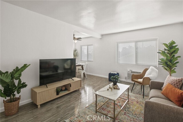 Building Photo - 837 S Sierra Vista Ave