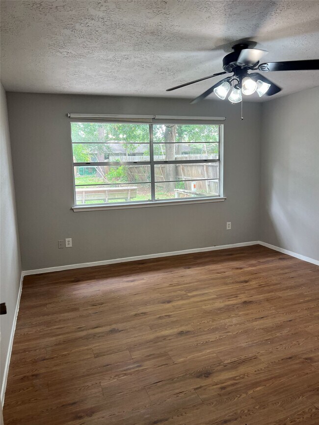 Building Photo - 6507 Bridgegate Dr