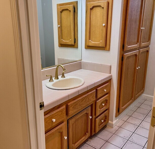 Building Photo - 11551 Forest View Dr