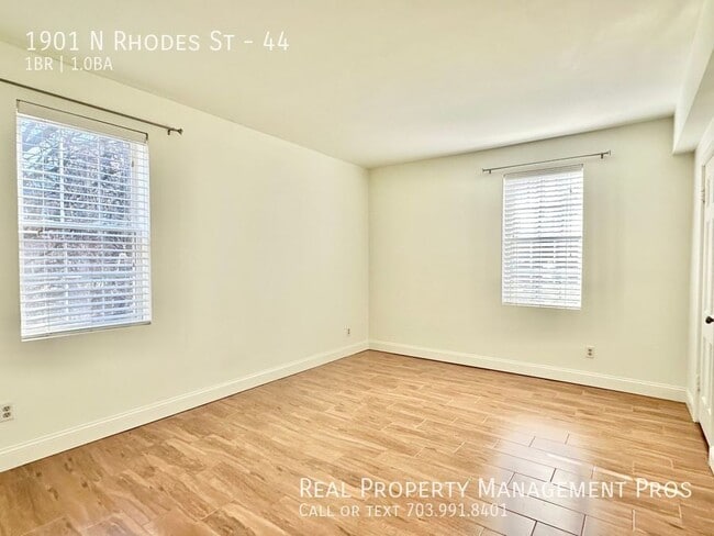 Building Photo - 1901 N Rhodes St