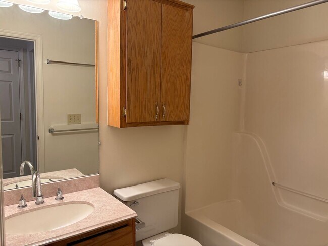 Building Photo - Single Family Home in Villages of Brentwood